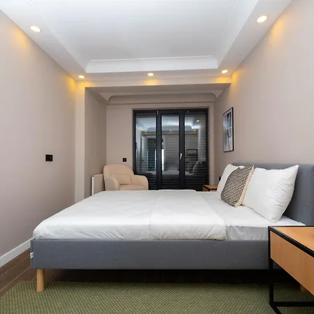 Bosphorus View - 2-bedroom With Elevator & Air Conditioning *