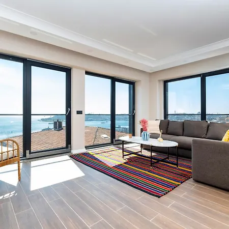 Bosphorus View - 2-bedroom With Elevator & Air Conditioning Апартаменты