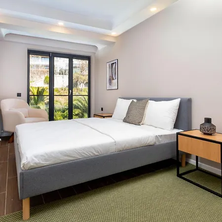 Апартаменты Bosphorus View - 2-bedroom With Elevator & Air Conditioning